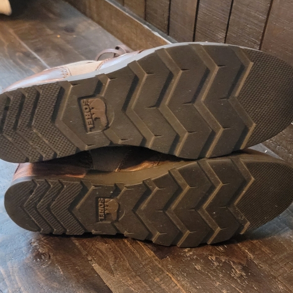 Sorel Major Carly "Combat" Boot - Picture 3 of 6